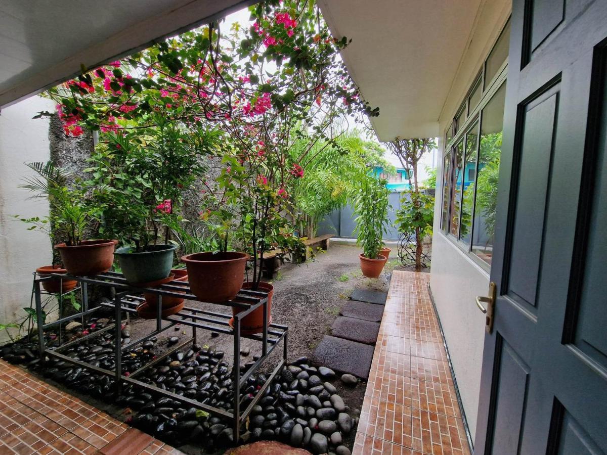 Hime Lodge Papeete  Esterno foto