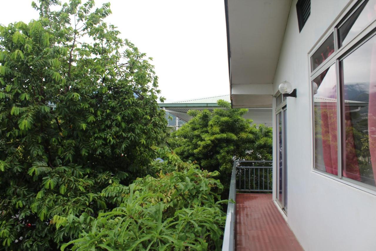 Hime Lodge Papeete  Esterno foto